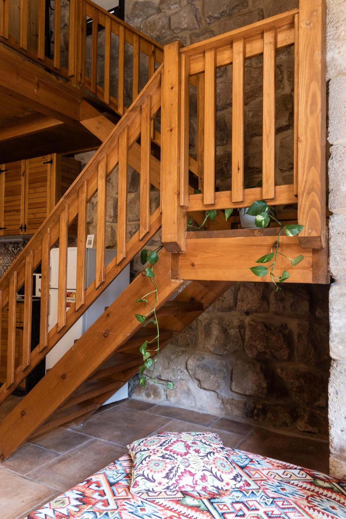 Old Town Guesthouses Batroûn Esterno foto